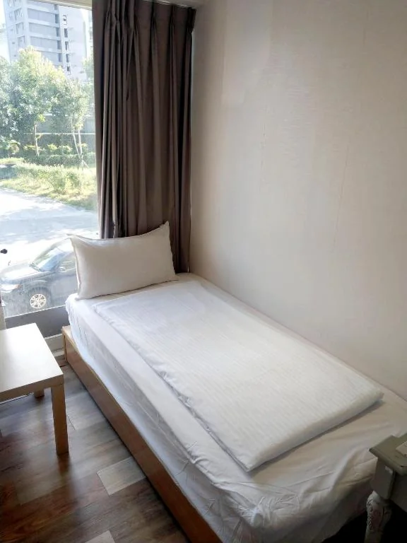 치어스 로프트 호텔 상세 정보 및 리뷰 호텔 이미지